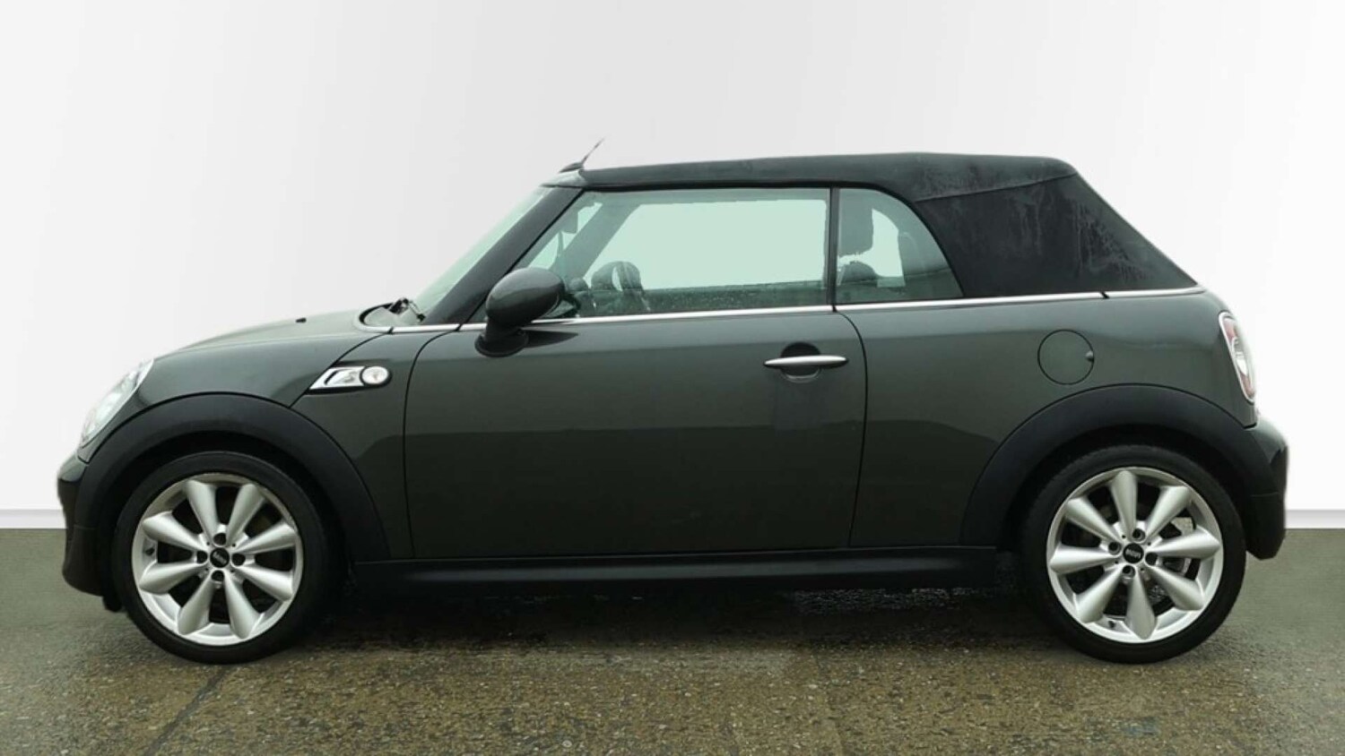 Used MINI Convertible 2015 for sale - 77542685: Photo 10
