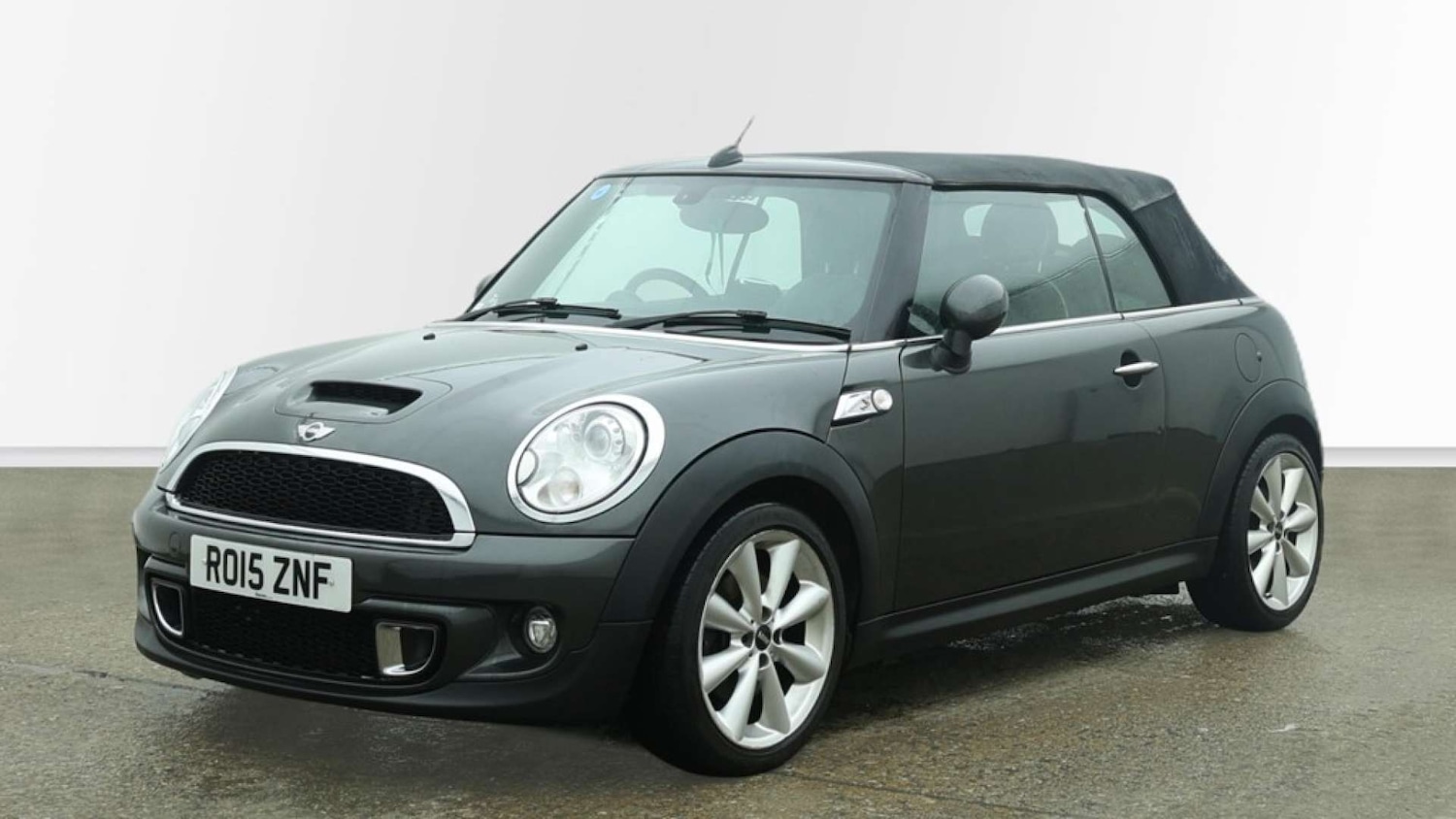 Used MINI Convertible 2015 for sale - 77542685: Photo 5