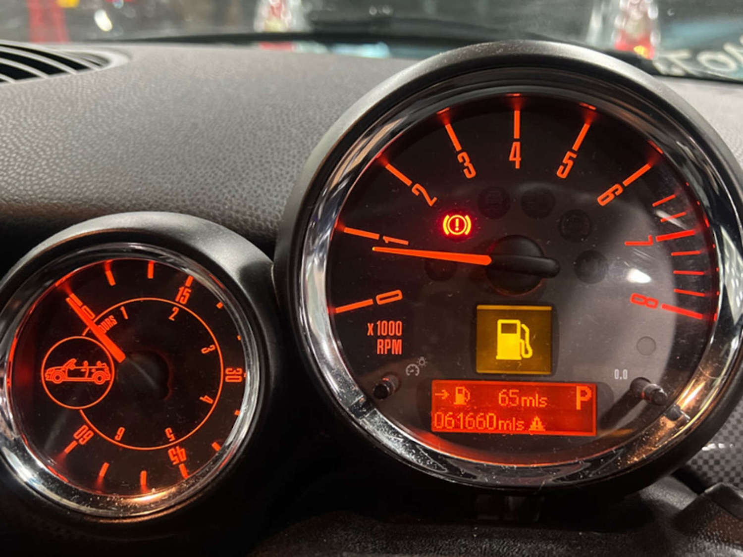 Used MINI Convertible 2015 for sale - 77542685: Photo 8