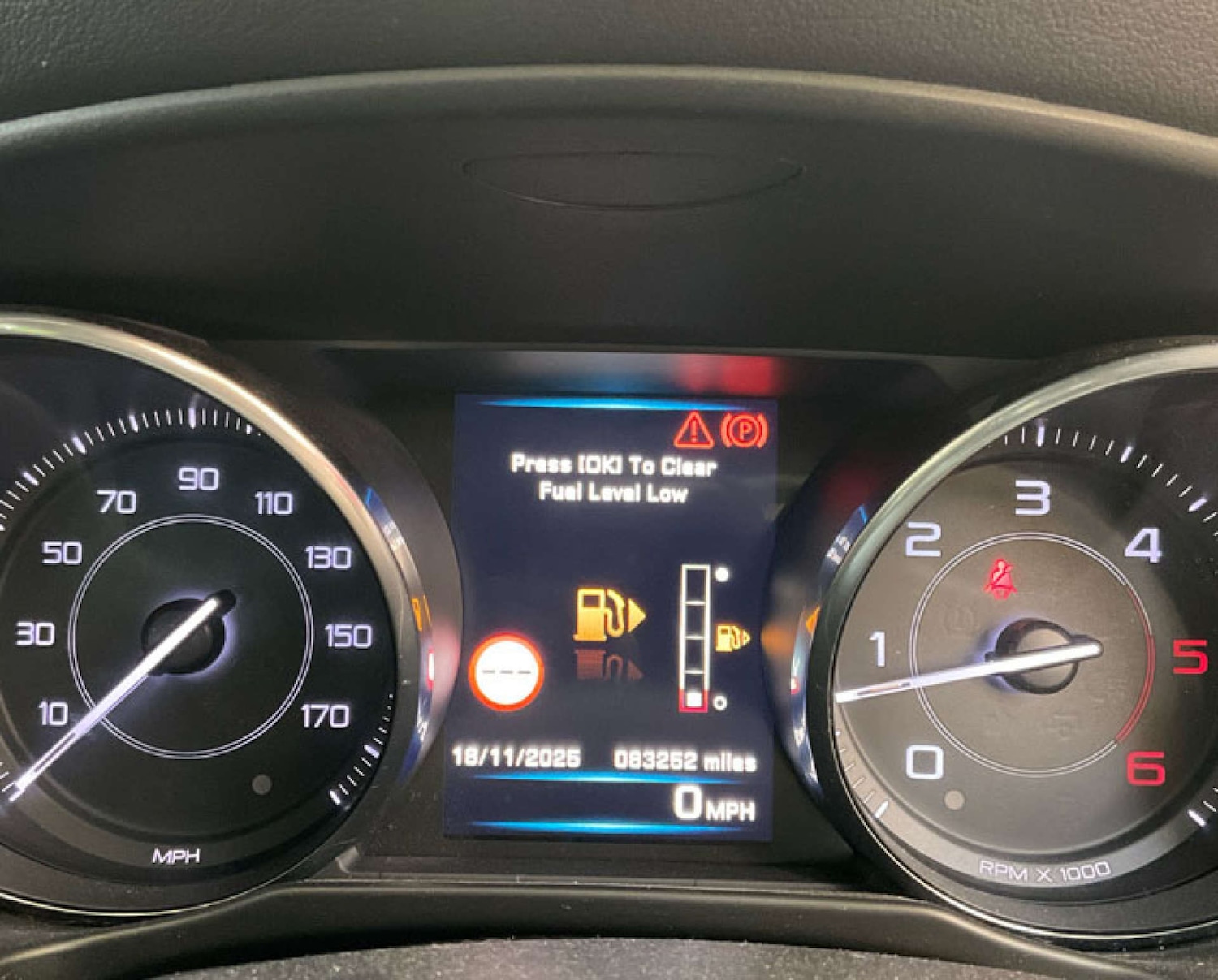 Used Jaguar XE 2016 for sale - 76757916: Photo 8