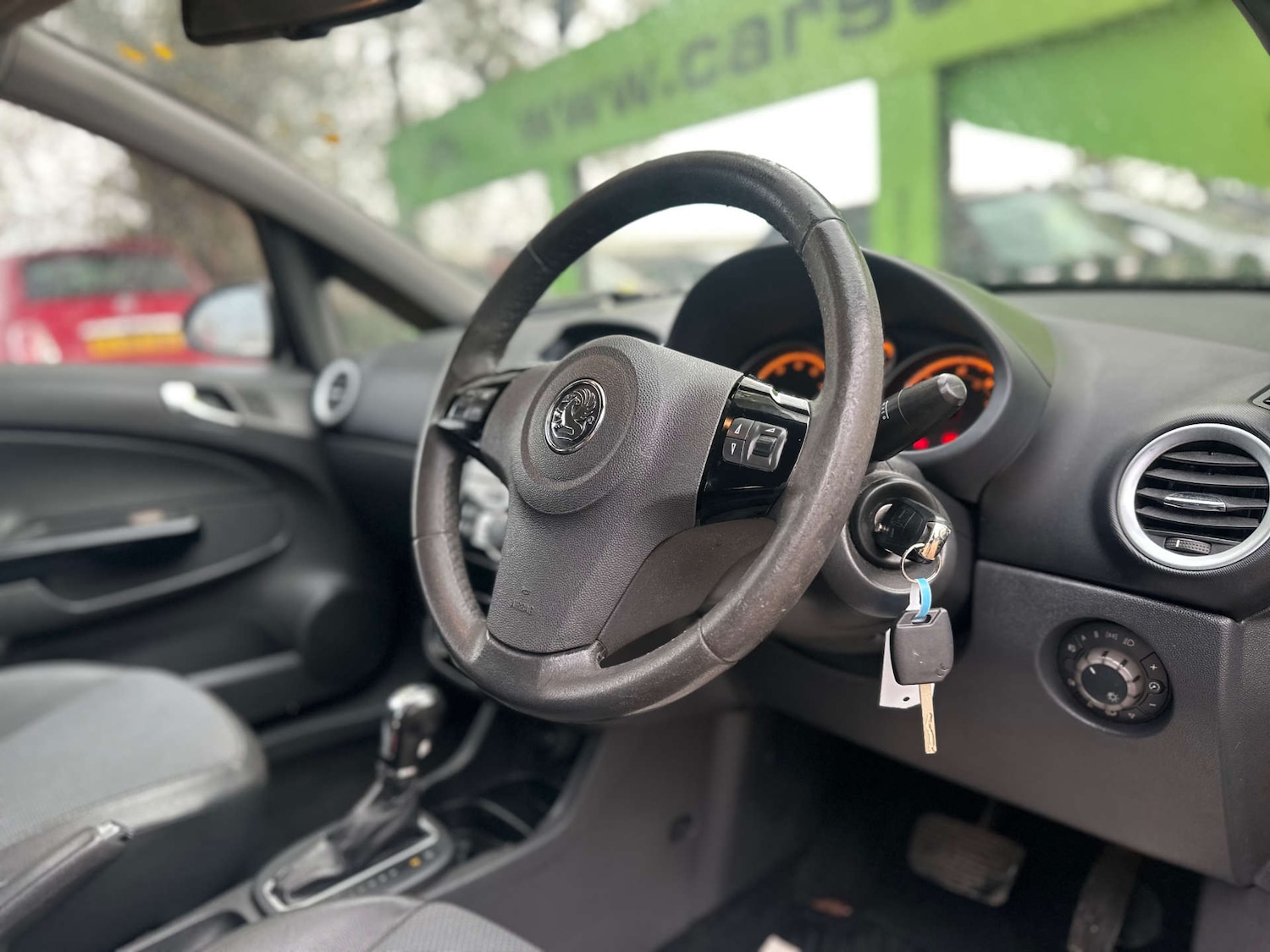 Used Vauxhall Corsa 2008 for sale - 77164852: Photo 2