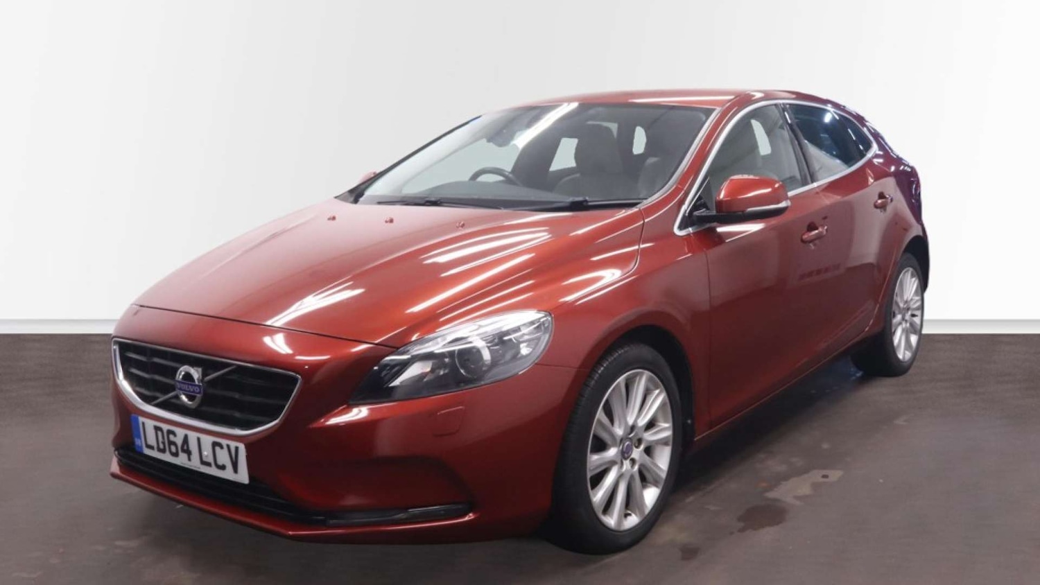 Used Volvo V40 2014 for sale - 77720559: Photo 5