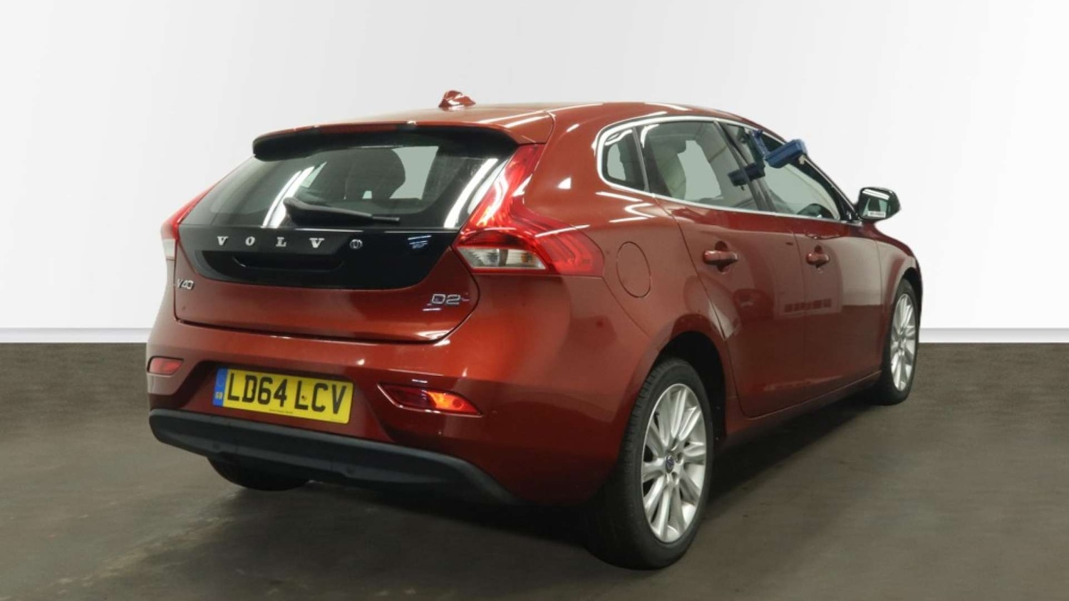 Used Volvo V40 2014 for sale - 77720559: Photo 7