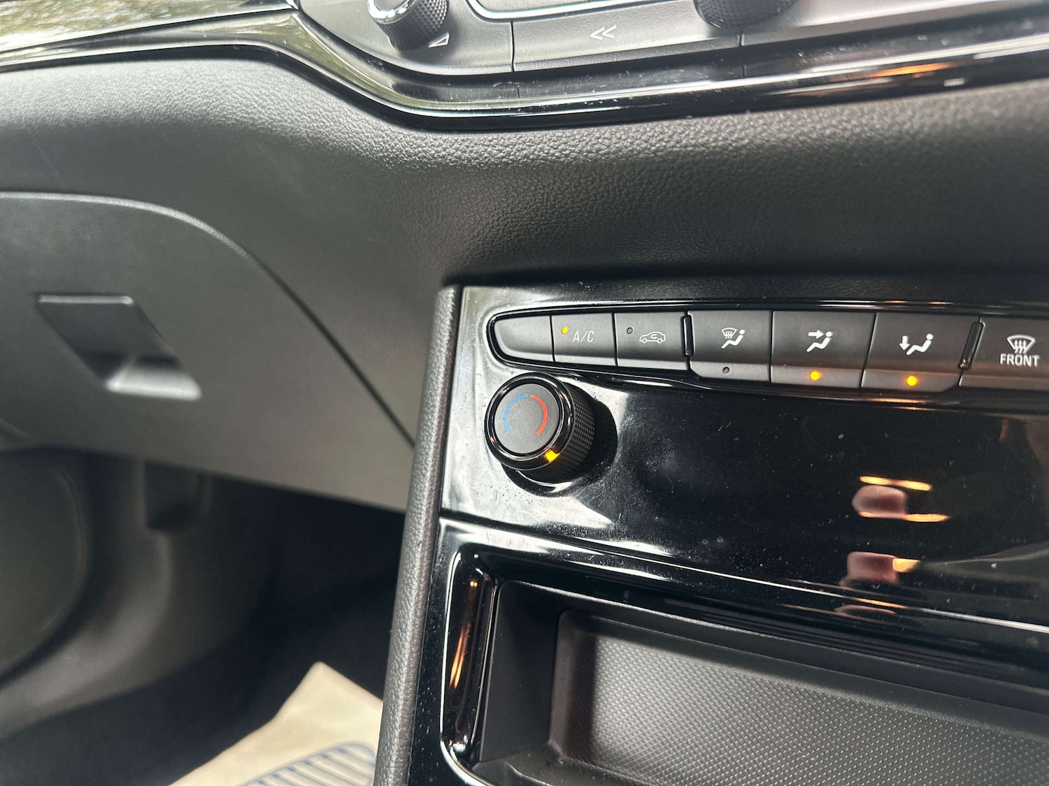 Used Vauxhall Astra 2019 for sale - 76762548: Photo 22