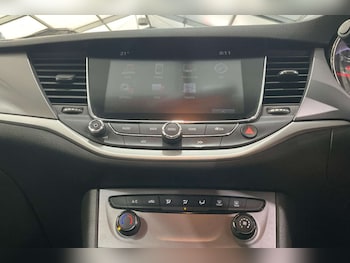 Used Vauxhall Astra 2017 for sale - 75488558: Photo
