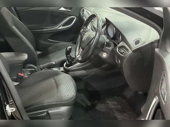 Used Vauxhall Astra 2017 for sale - 75488558: Photo