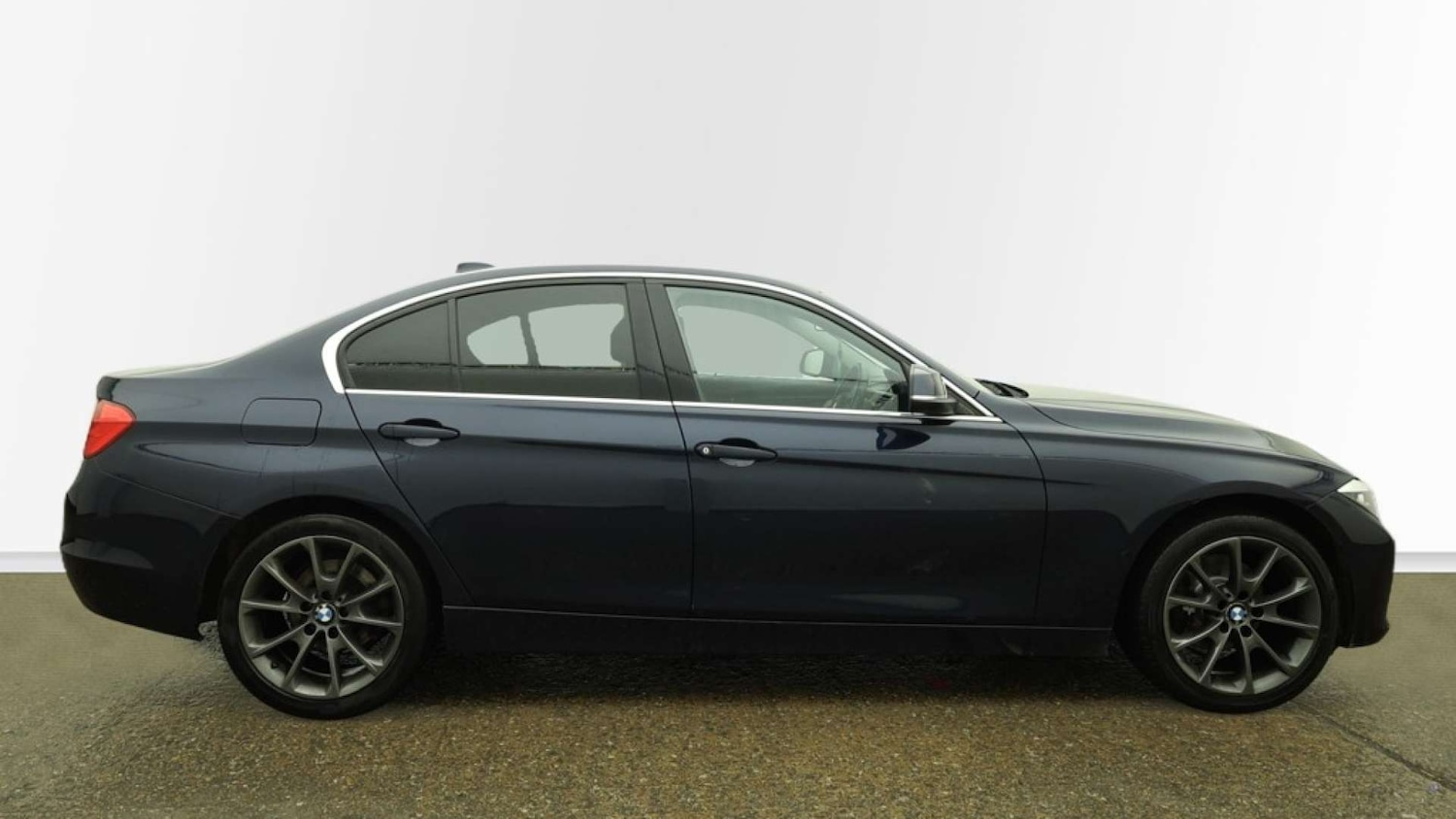 Used BMW 3 Series 2014 for sale - 77195870: Photo 12