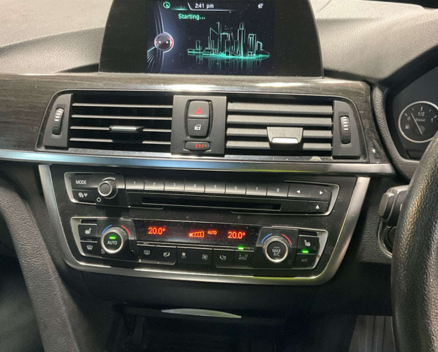 Used BMW 3 Series 2014 for sale - 77195870: Photo 2