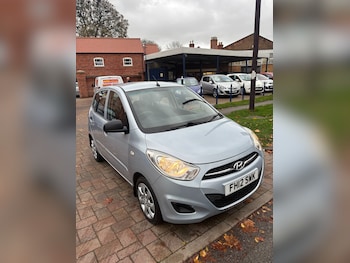 Used Hyundai i10 2012 for sale - 76544351: Photo