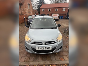 Used Hyundai i10 2012 for sale - 76544351: Photo