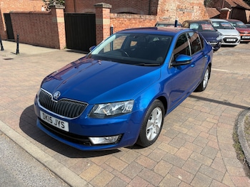 Used Skoda Octavia 2015 for sale - 75567373: Photo