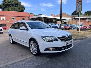 Used Skoda Superb 2014 for sale - 79524156: Photo