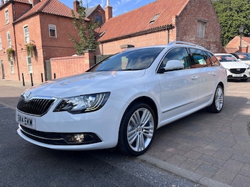 Used Skoda Superb 2014 for sale - 79524156: Photo