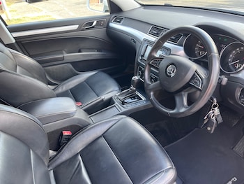 Used Skoda Superb 2014 for sale - 79524156: Photo