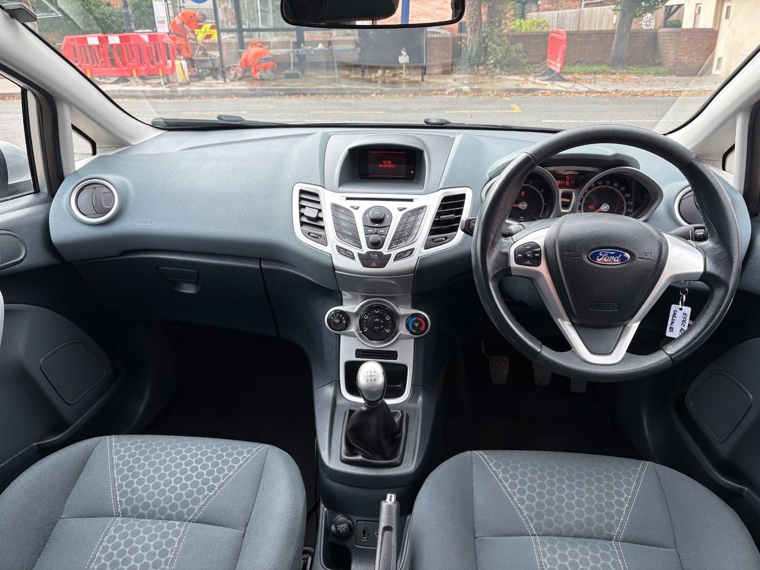 Used Ford Fiesta 2011 for sale - 76234198: Photo 4