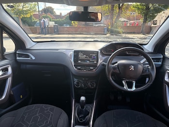Used Peugeot 2008 2014 for sale - 75955681: Photo