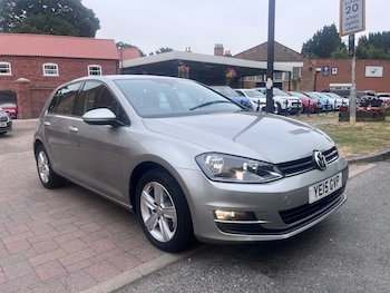 Used Volkswagen Golf 2015 for sale - 79215977: Photo