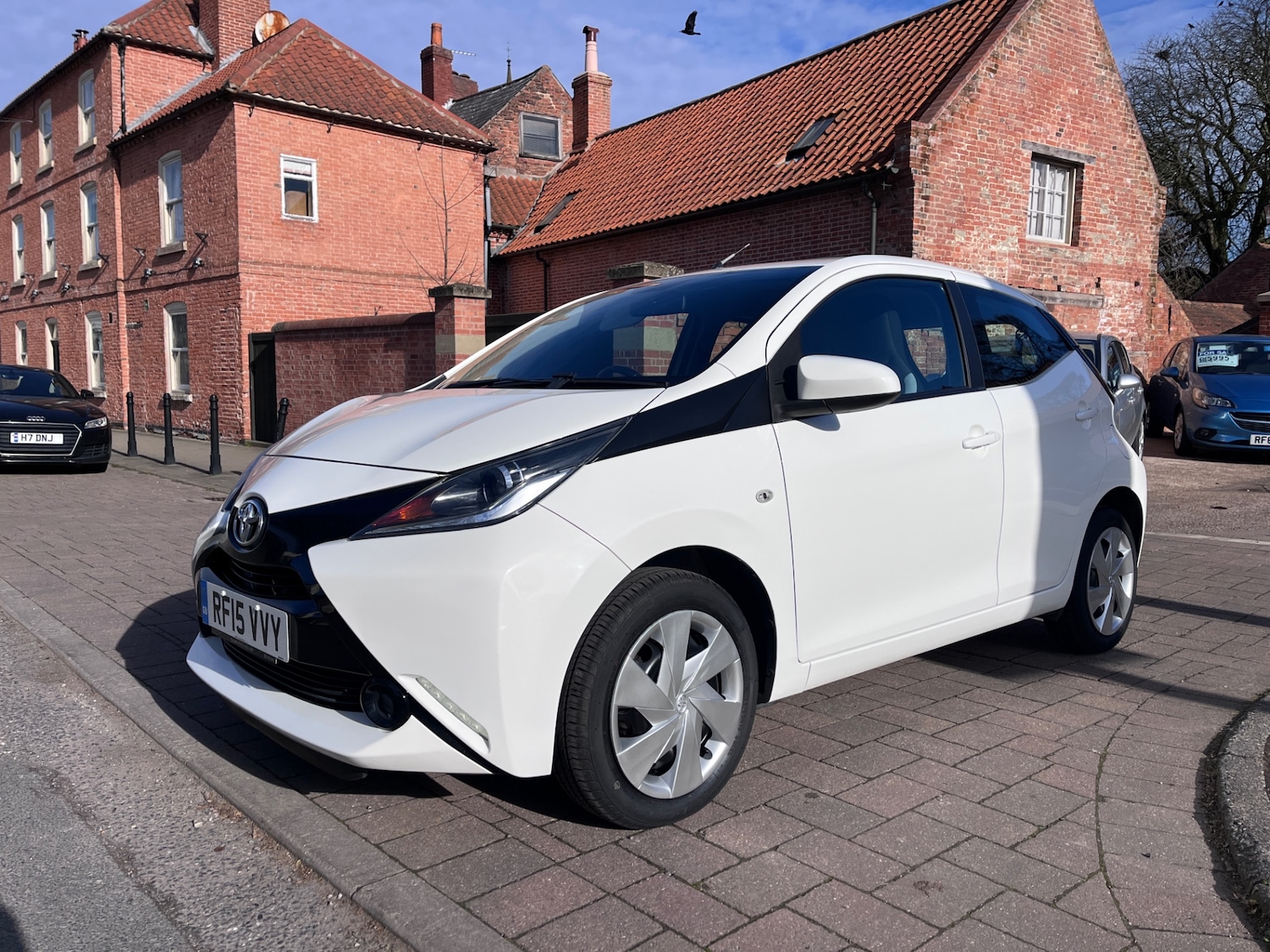 Used Toyota AYGO 2015 for sale - 77729625: Photo 16