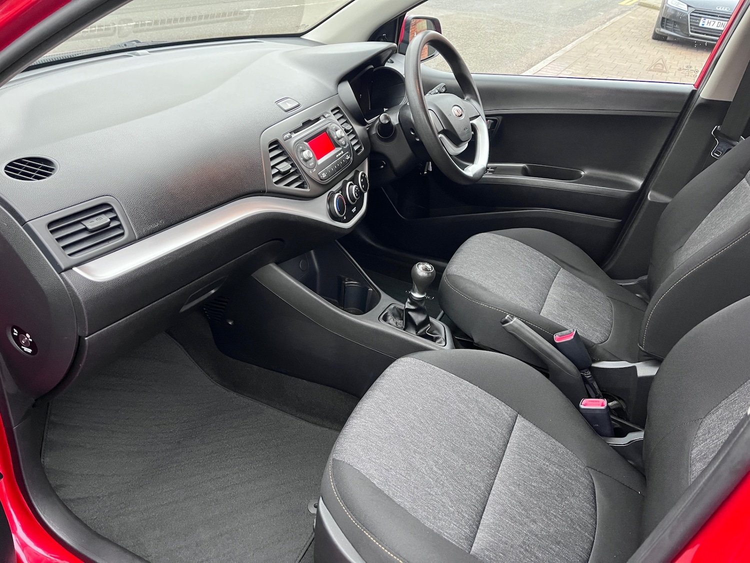 Used Kia Picanto 2013 for sale - 77445940: Photo 6