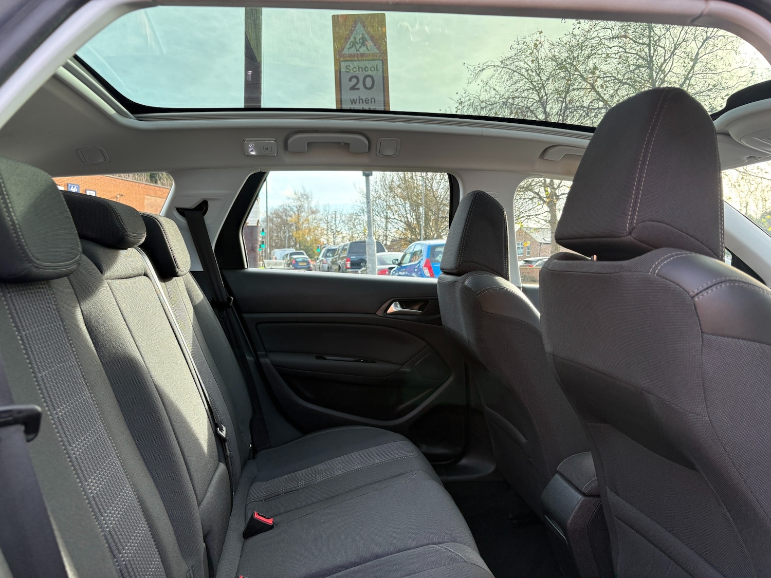 Used Peugeot 308 2018 for sale - 76565738: Photo 11