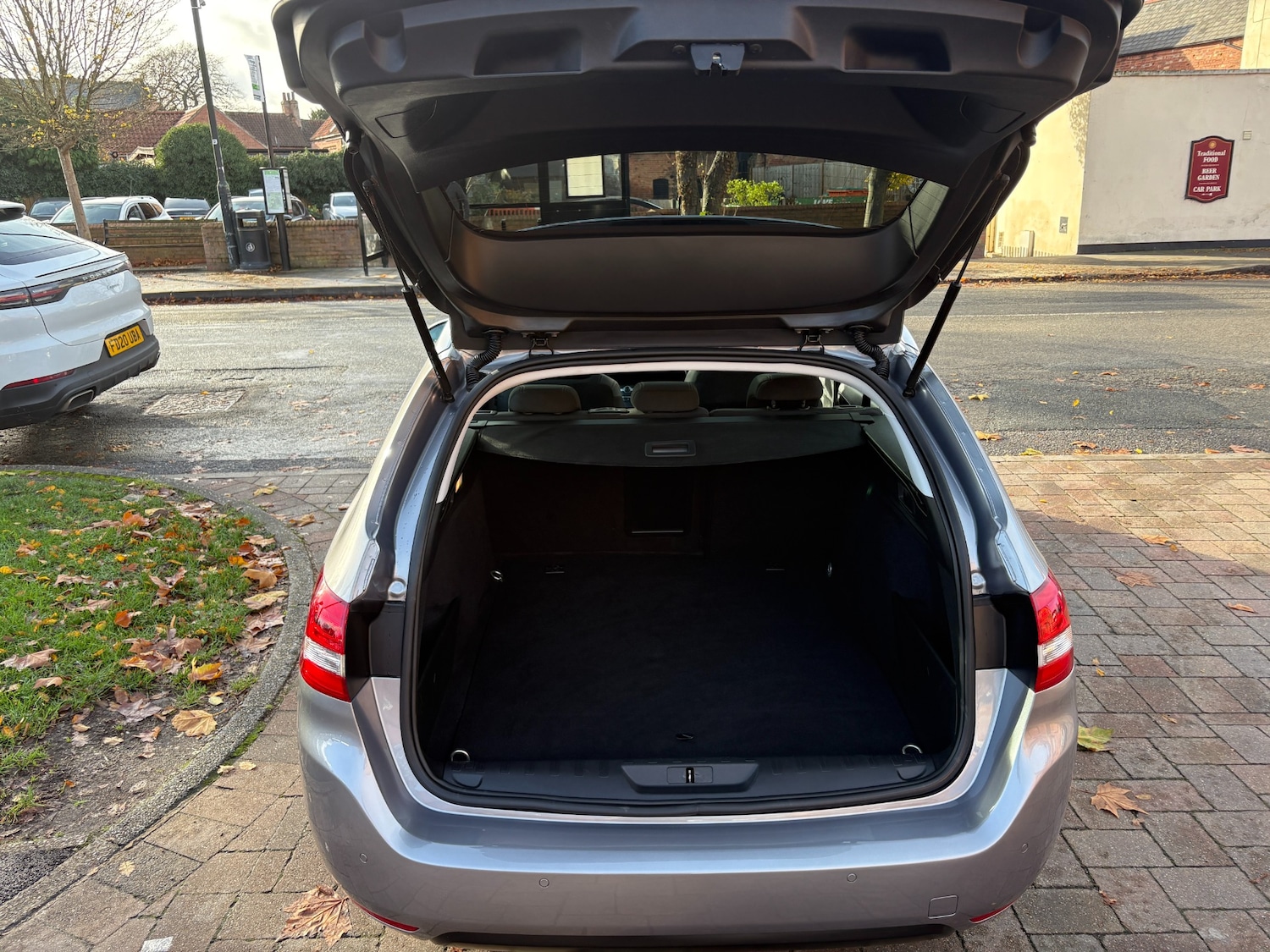 Used Peugeot 308 2018 for sale - 76565738: Photo 13