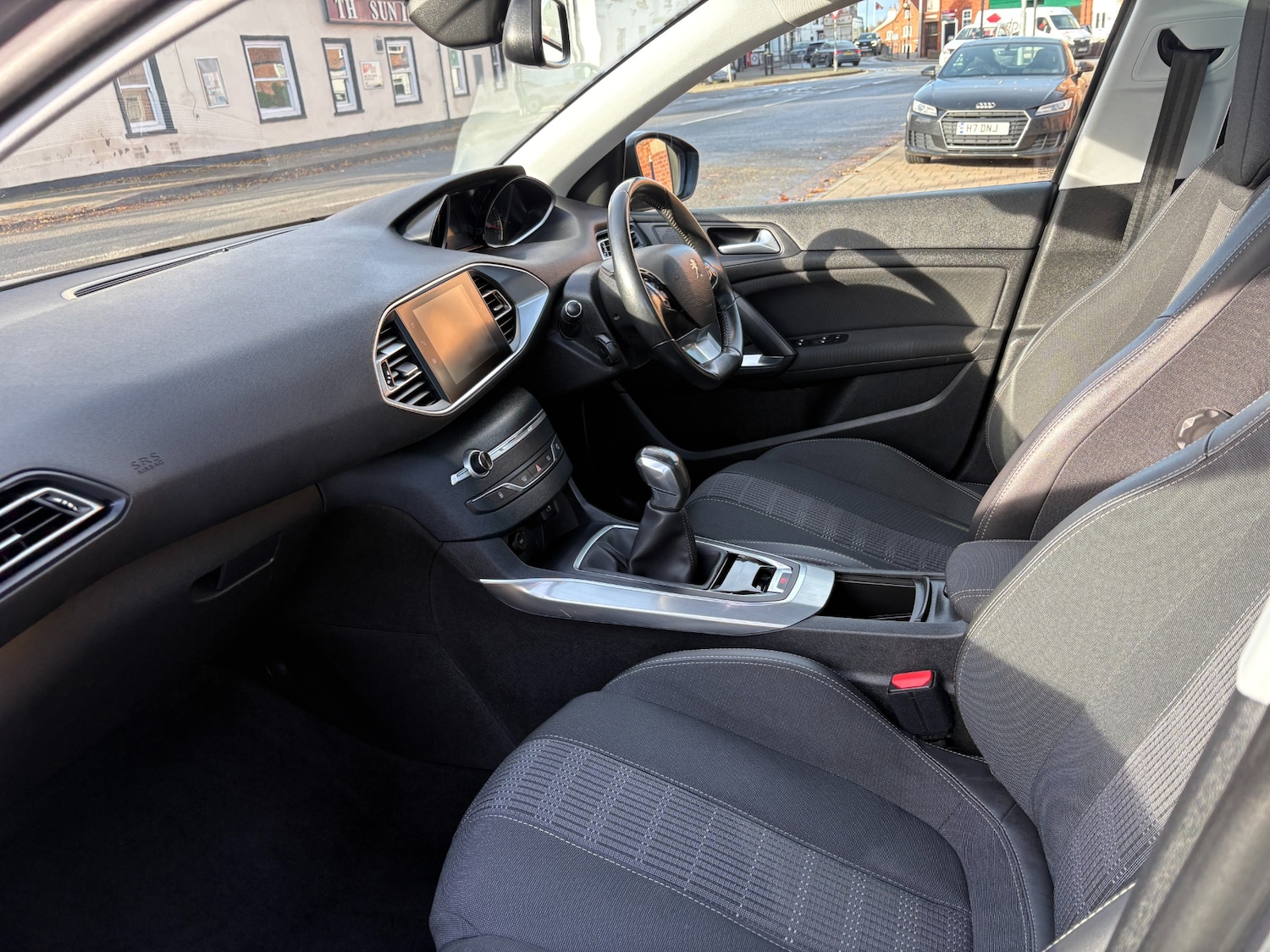 Used Peugeot 308 2018 for sale - 76565738: Photo 6