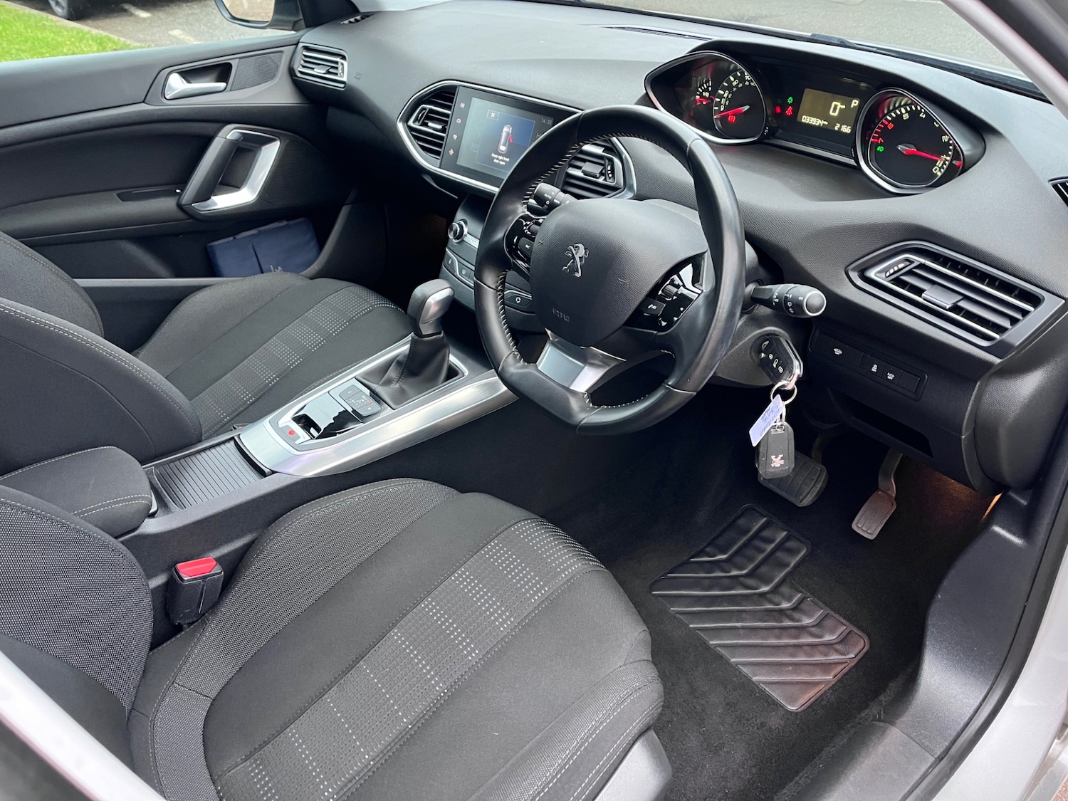 Used Peugeot 308 2017 for sale - 77434734: Photo 4