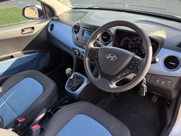 Used Hyundai i10 2015 for sale - 75345846: Photo 13