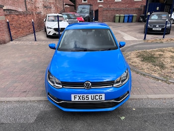 Used Volkswagen Polo 2015 for sale - 79432007: Photo