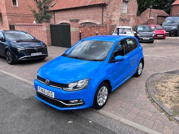 Used Volkswagen Polo 2015 for sale - 79432007: Photo