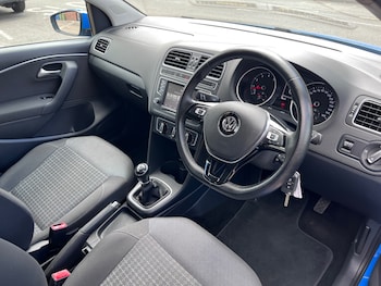 Used Volkswagen Polo 2015 for sale - 79432007: Photo