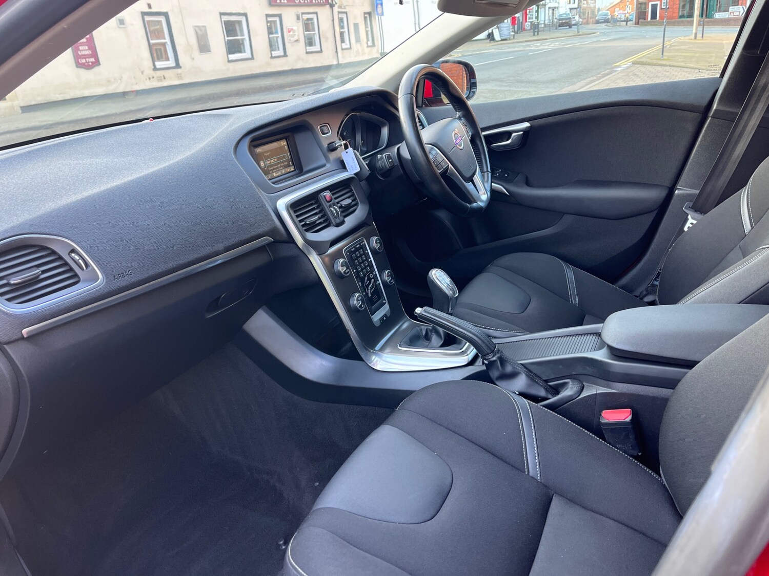 Used Volvo V40 2014 for sale - 77461483: Photo 6