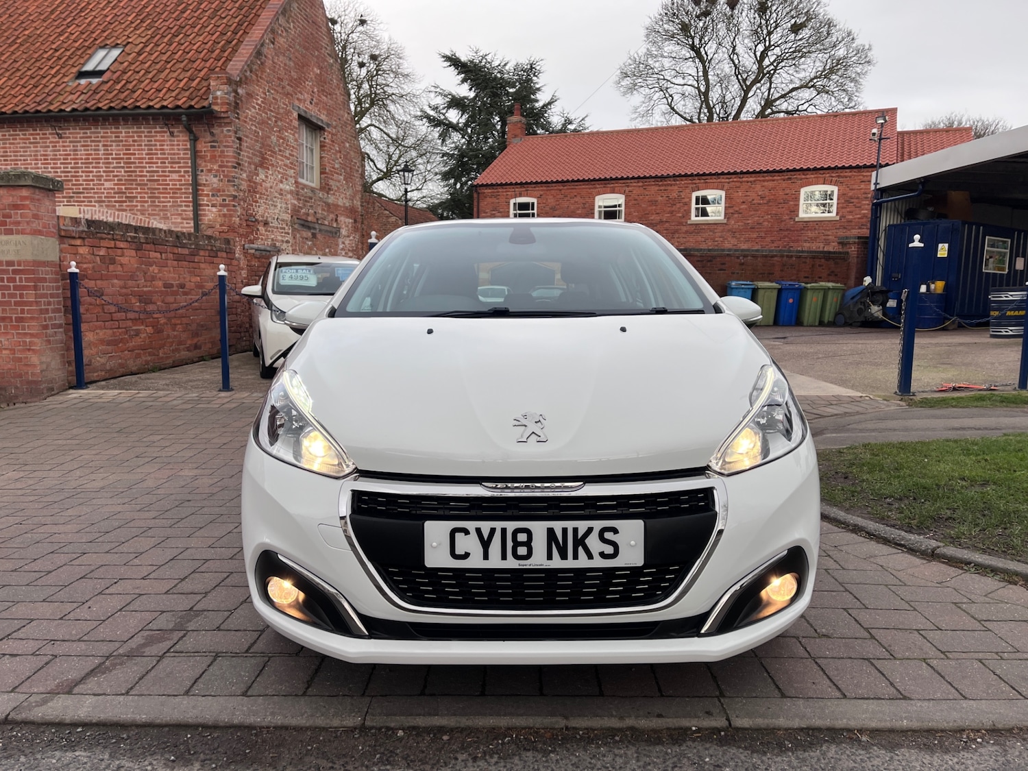 Used Peugeot 208 2018 for sale - 77903411: Photo 2