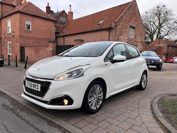 Used Peugeot 208 2018 for sale - 77903411: Photo