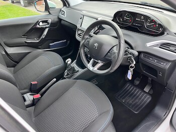 Used Peugeot 208 2018 for sale - 77903411: Photo