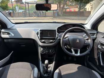 Used Peugeot 208 2015 for sale - 74900283: Photo