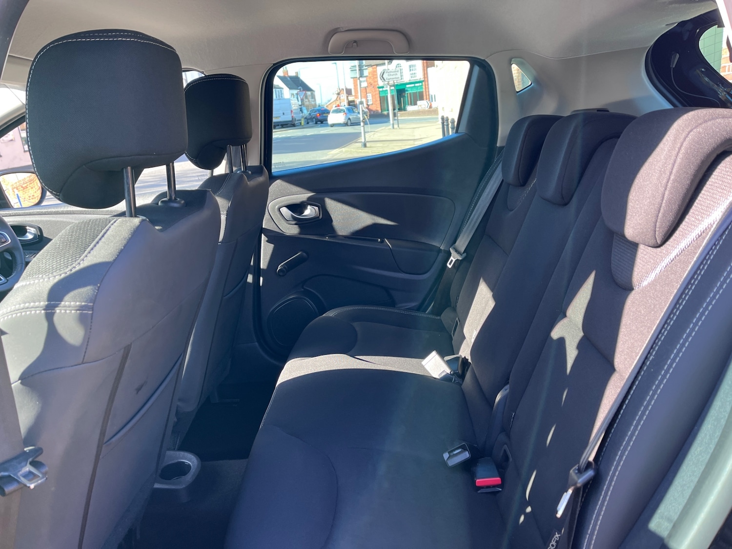 Used Renault Clio 2018 for sale - 77745184: Photo 11