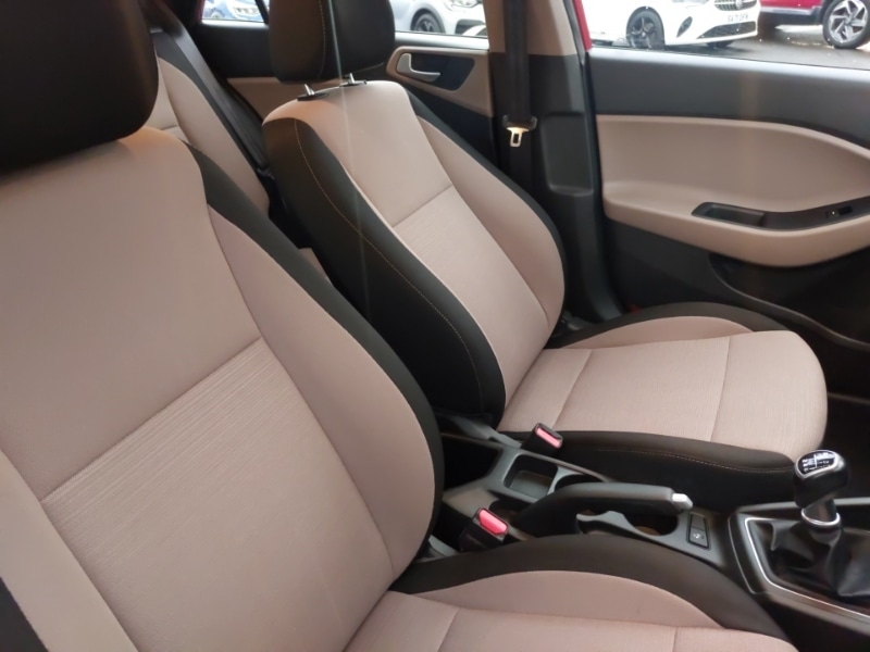 Used Hyundai i20 2015 for sale - 76885549: Photo 13