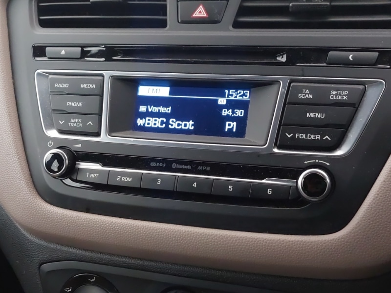 Used Hyundai i20 2015 for sale - 76885549: Photo 17