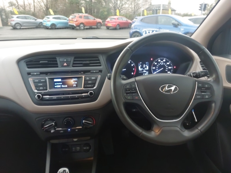 Used Hyundai i20 2015 for sale - 76885549: Photo 7