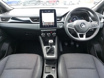 Used Renault Captur 2023 for sale - 77531331: Photo