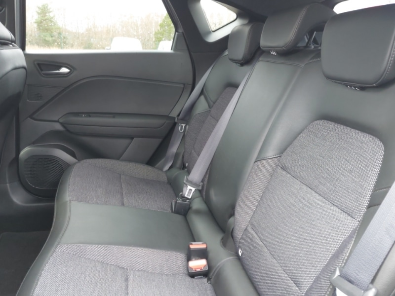 Used Renault Captur 2023 for sale - 77531331: Photo 6