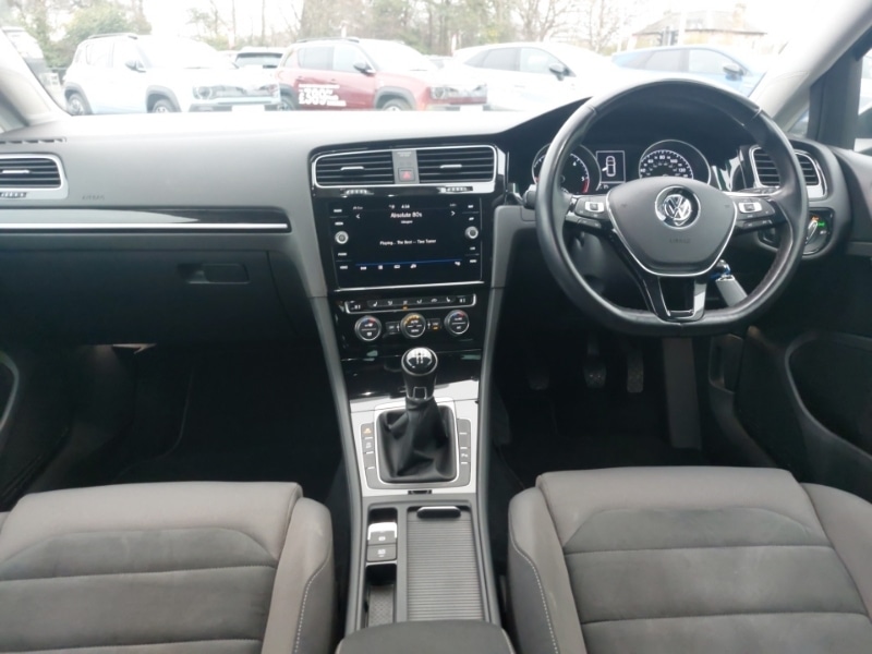 Used Volkswagen Golf 2020 for sale - 77197913: Photo 2