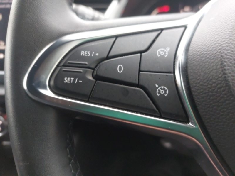 Used Renault Captur 2023 for sale - 76456077: Photo 19