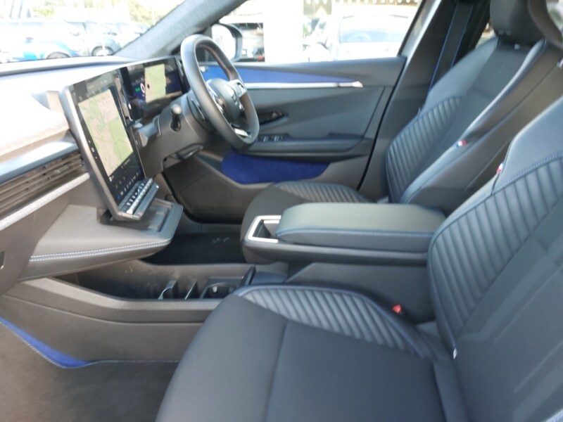 Used Renault Scenic E-Tech 2024 for sale - 76054318: Photo 5
