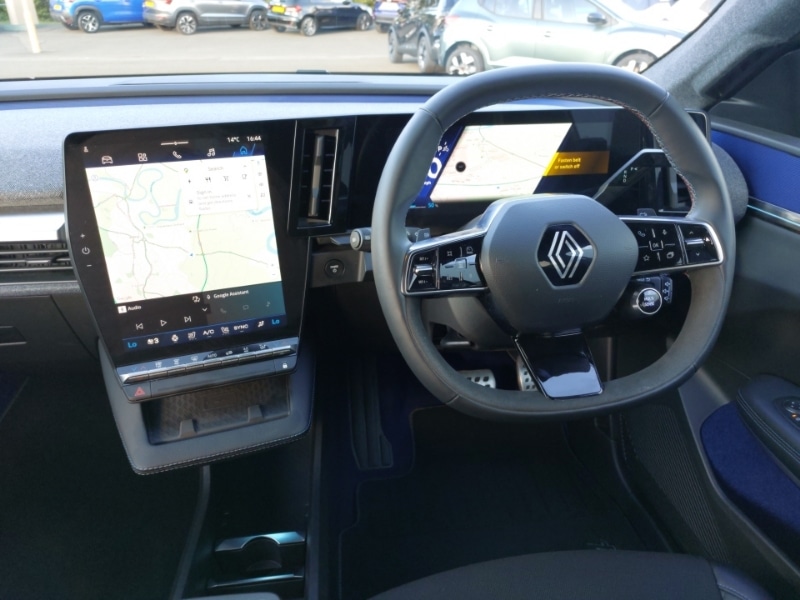 Used Renault Scenic E-Tech 2024 for sale - 76054318: Photo 7
