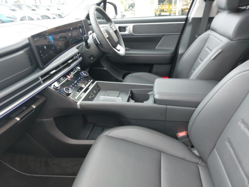 Used Hyundai Santa Fe 2025 for sale - 77596725: Photo 5