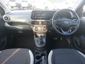 Used Hyundai i10 2022 for sale - 77751599: Photo