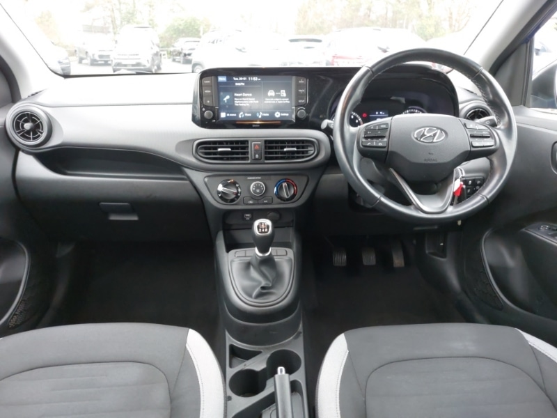Used Hyundai i10 2023 for sale - 77299687: Photo 2
