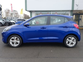 Used Hyundai i10 2023 for sale - 77299687: Photo